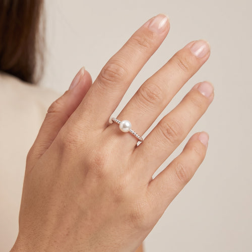 Lyra Ring