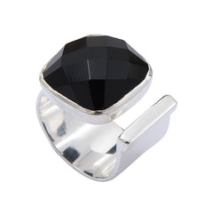 La Pompadour Labradorite Ring