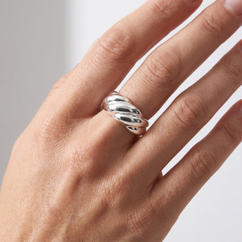 Twist Ring