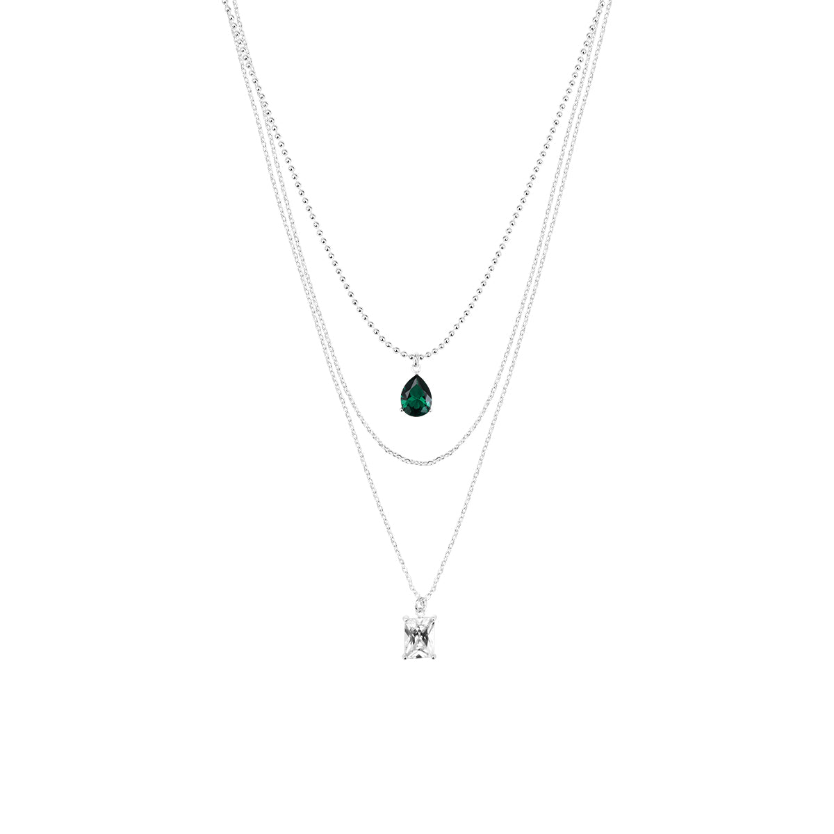 Collier Inaya en acier argenté – vue rapprochée