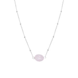 Collier Una en acier argenté, quartz rose – vue rapprochée