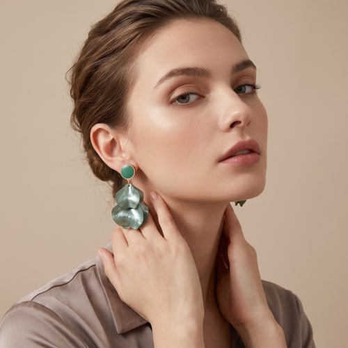 Foglia Clip-on Earrings