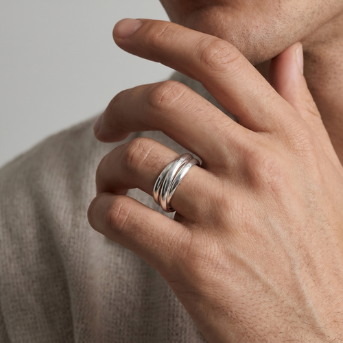 Daniel ring