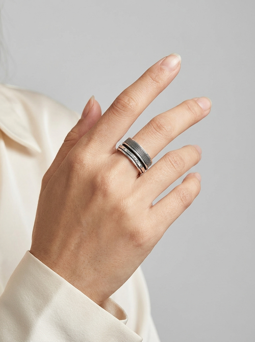 Lou ring